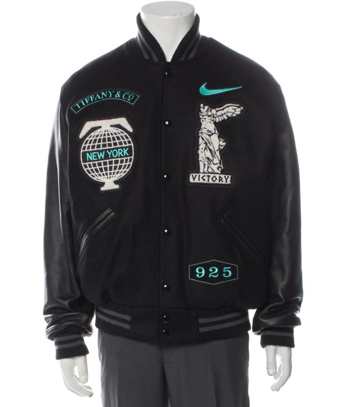 激レア！限定品 NIKE × TIFFANY コラボ スタジャン (Nike/スタジャン