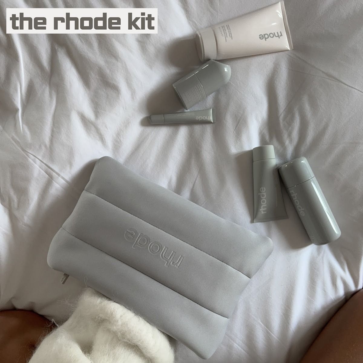 rhode】 the rhode kit ☆4種スキンケア + 限定ポーチ付き (rhode skin