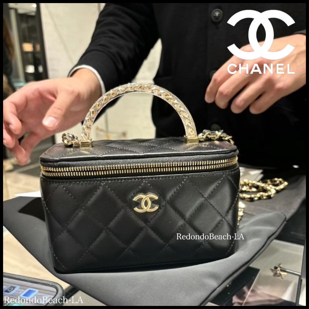 レジンのハンドルが可愛い☆CHANEL☆バニティケース☆数量限定品