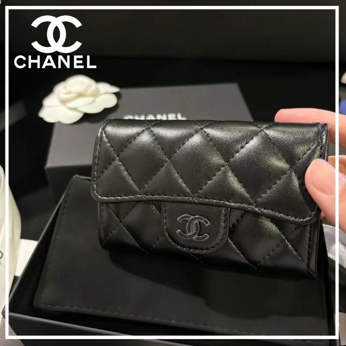 シャネル ノベルティ ブラック キルティング ミニウォレット カード