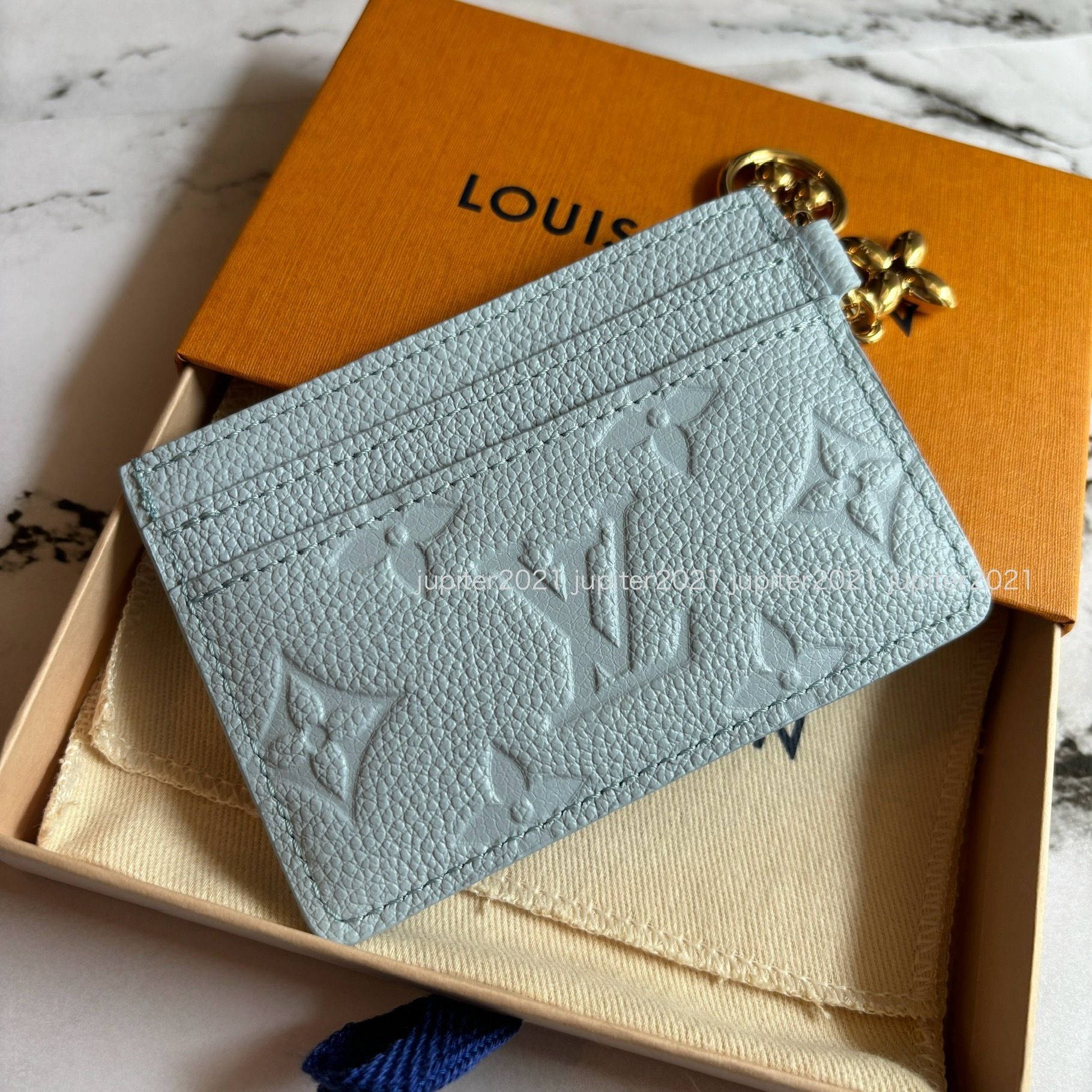 新作【国内即発】ルイヴィトン LV チャーム付きカードケース (Louis