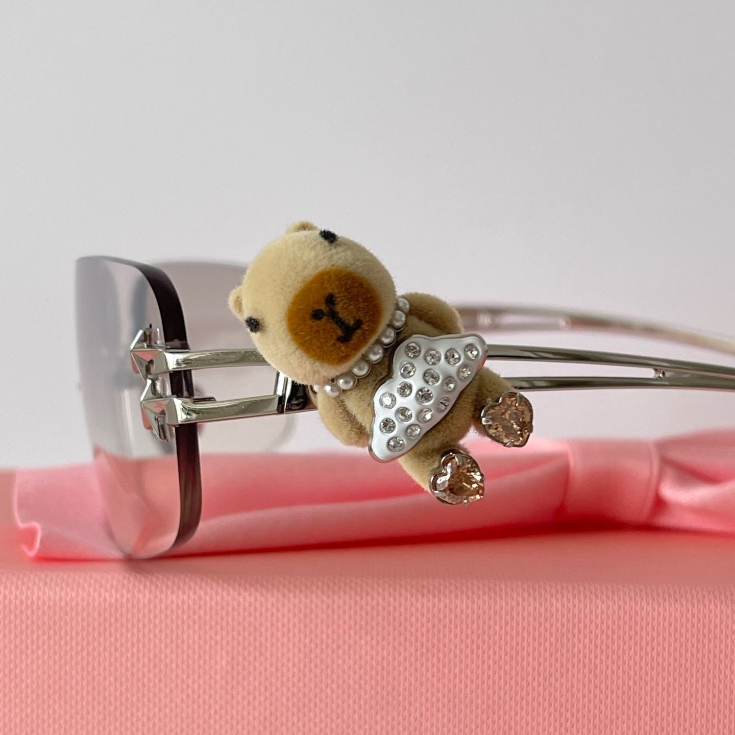 Gentle Monster x Jennie】 COOING クイン☆カピバラ チャーム (Gentle