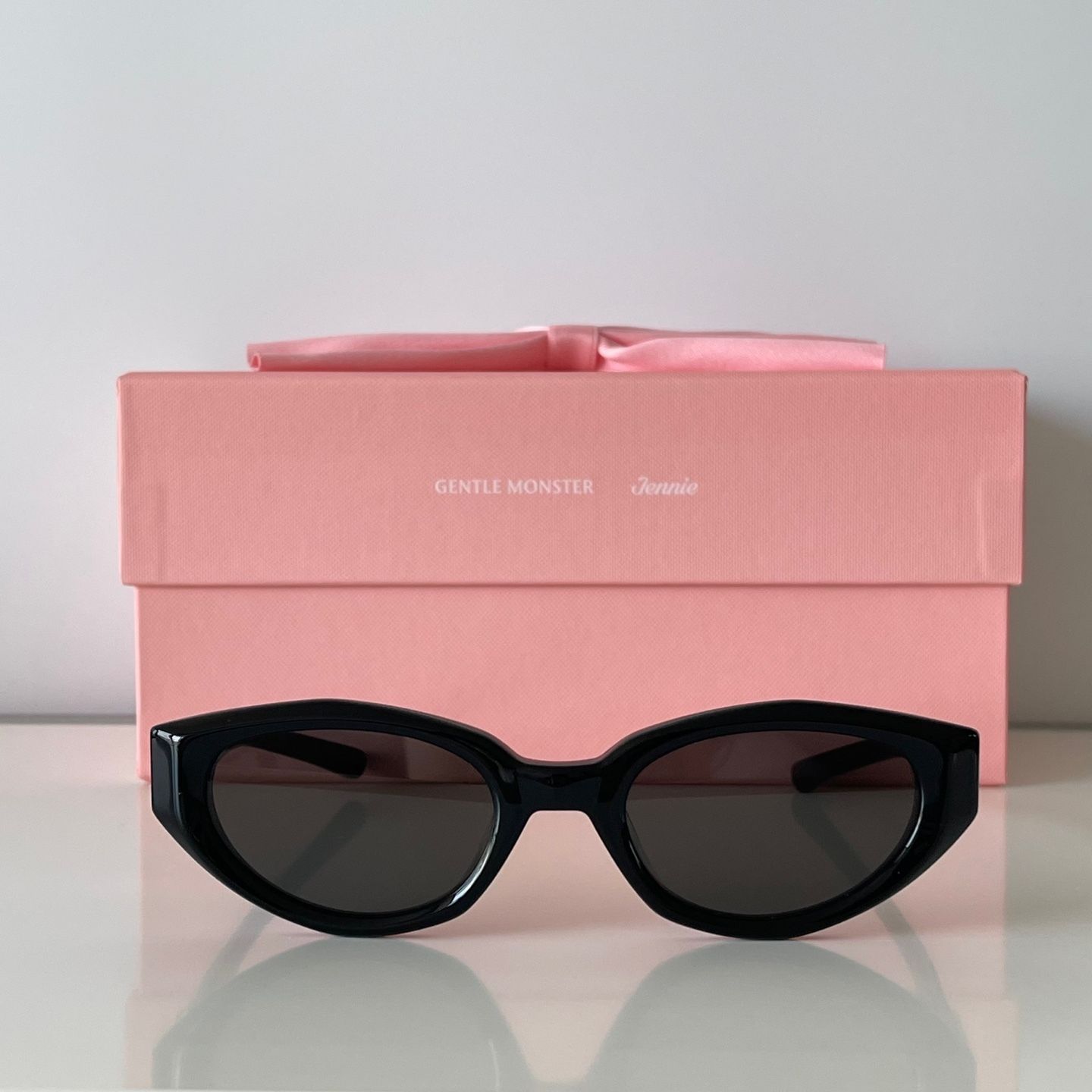 Gentle Monster x Jennie】 Fishtail 01 BLACK☆JENTLE SALON (Gentle