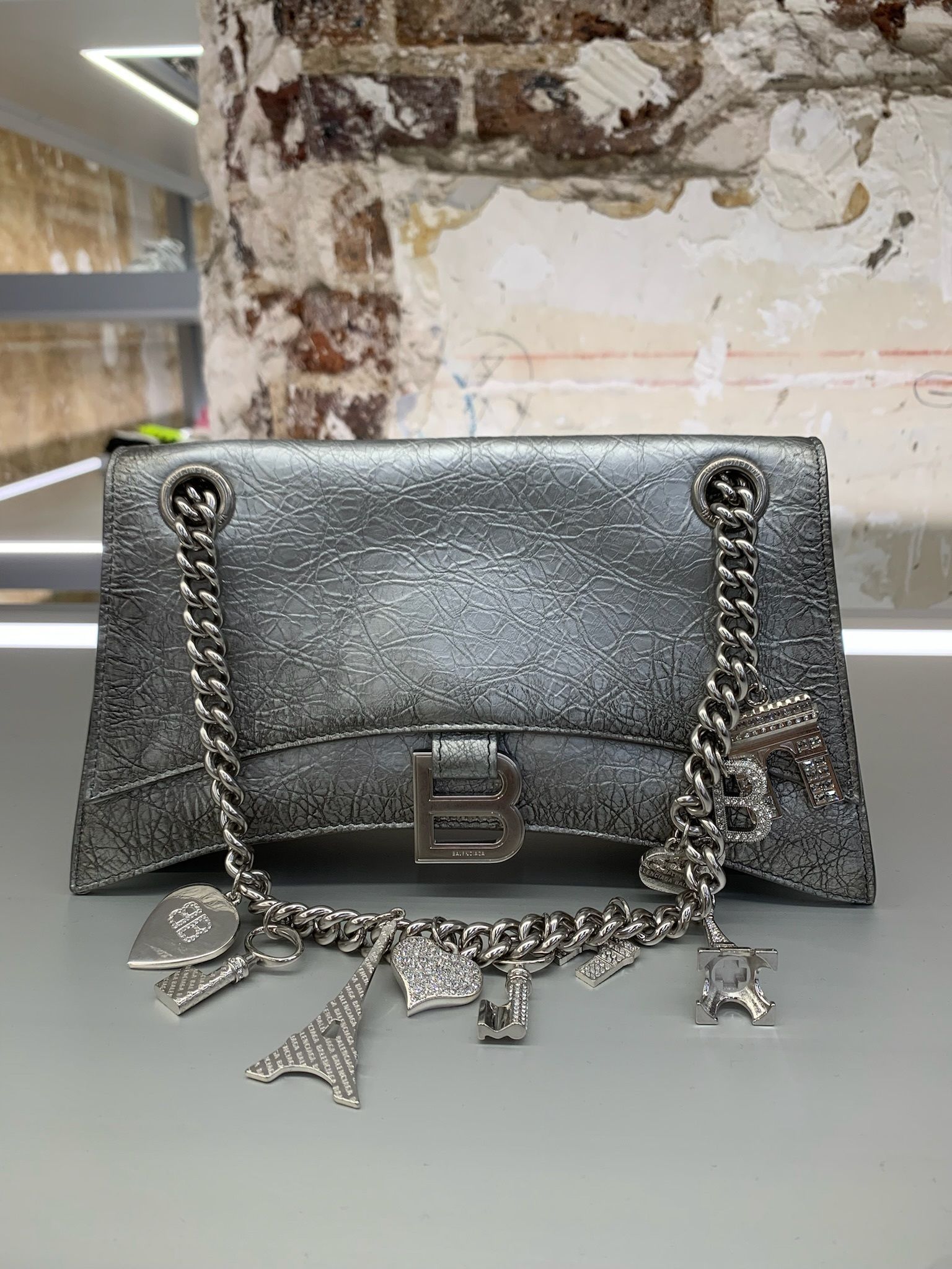 BALENCIAGA】CRUSH スモール チェーン スーベニアチャーム (BALENCIAGA