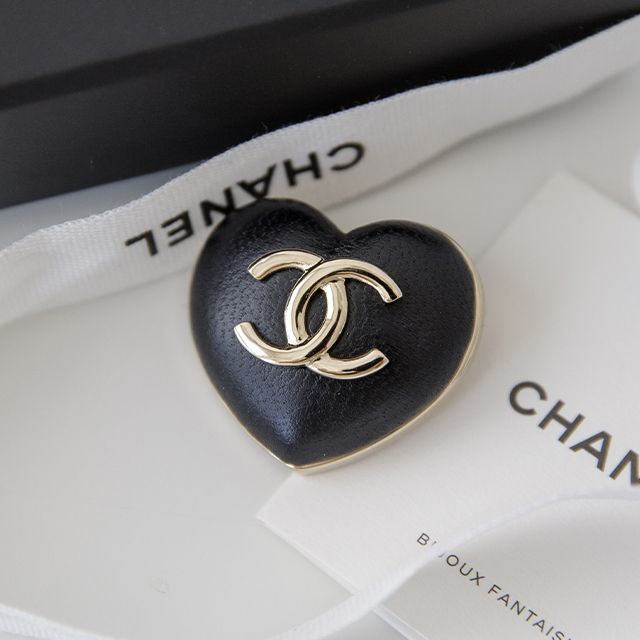 CHANEL】シャネル ハートブローチ (CHANEL/ブローチ・コサージュ