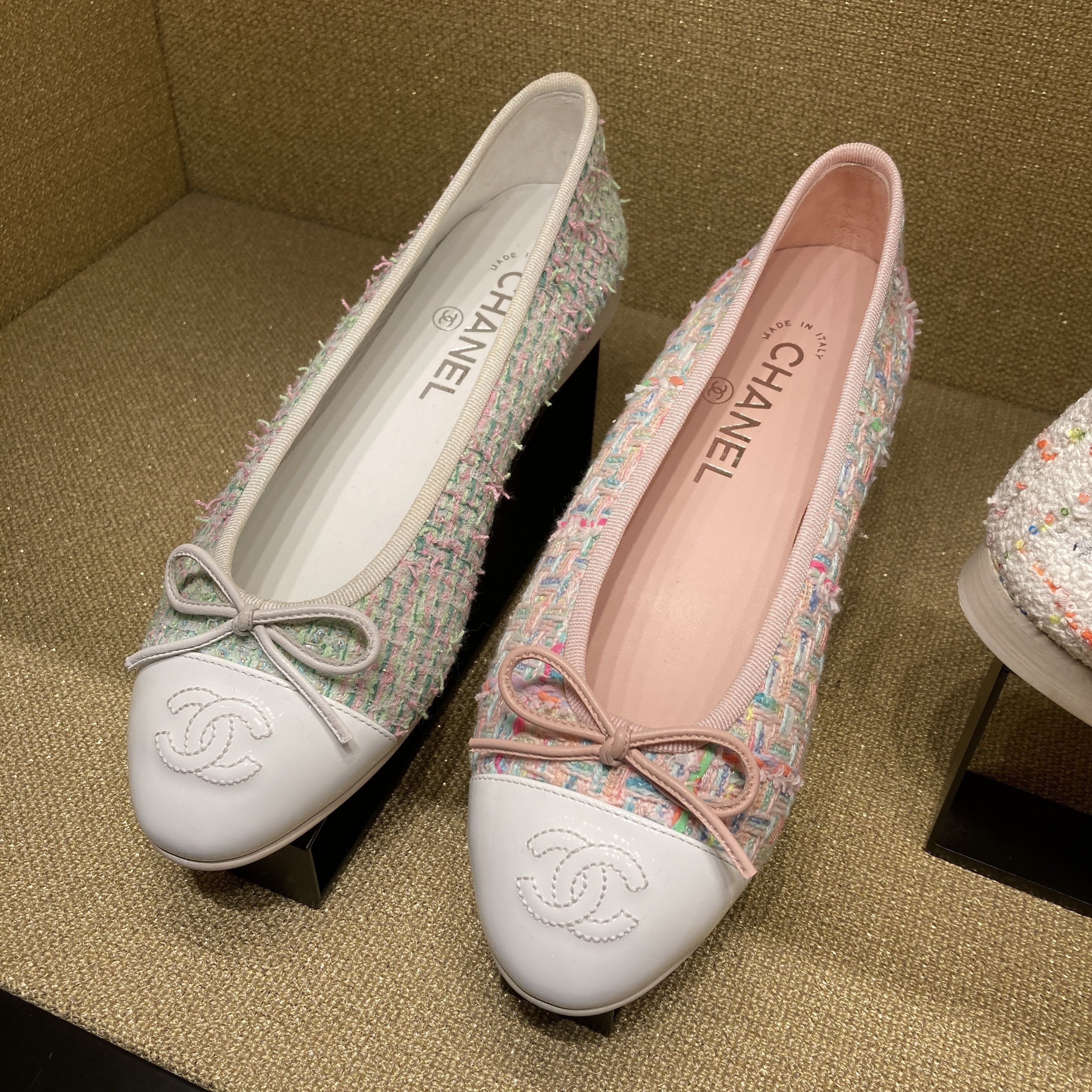 CHANEL】シャネル バレリーナ ツイード 春夏に！爽やかカラー (CHANEL