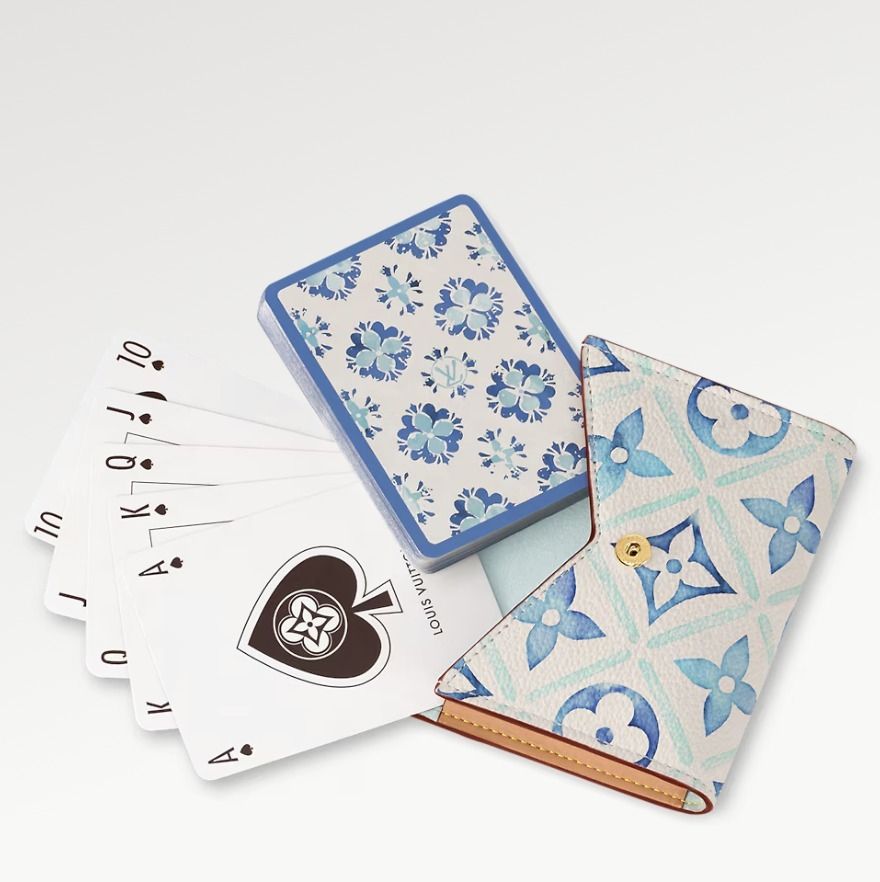 旅先にも持っていきたい♪】ルイヴィトン トランプ ケース付き (Louis