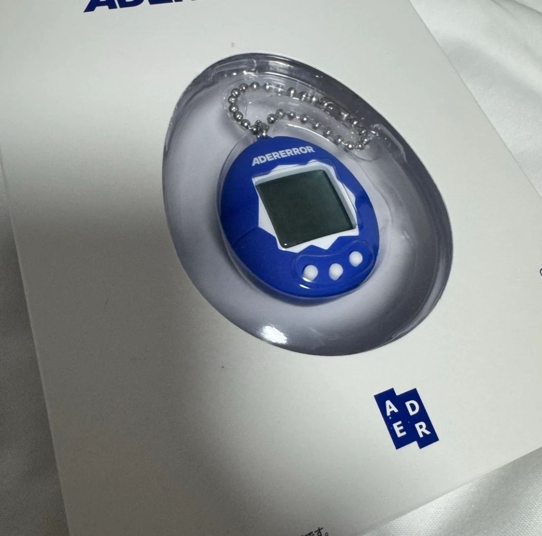 ADER ERROR】Tamagotchi ☆アーダーエラー たまごっち (ADERERROR