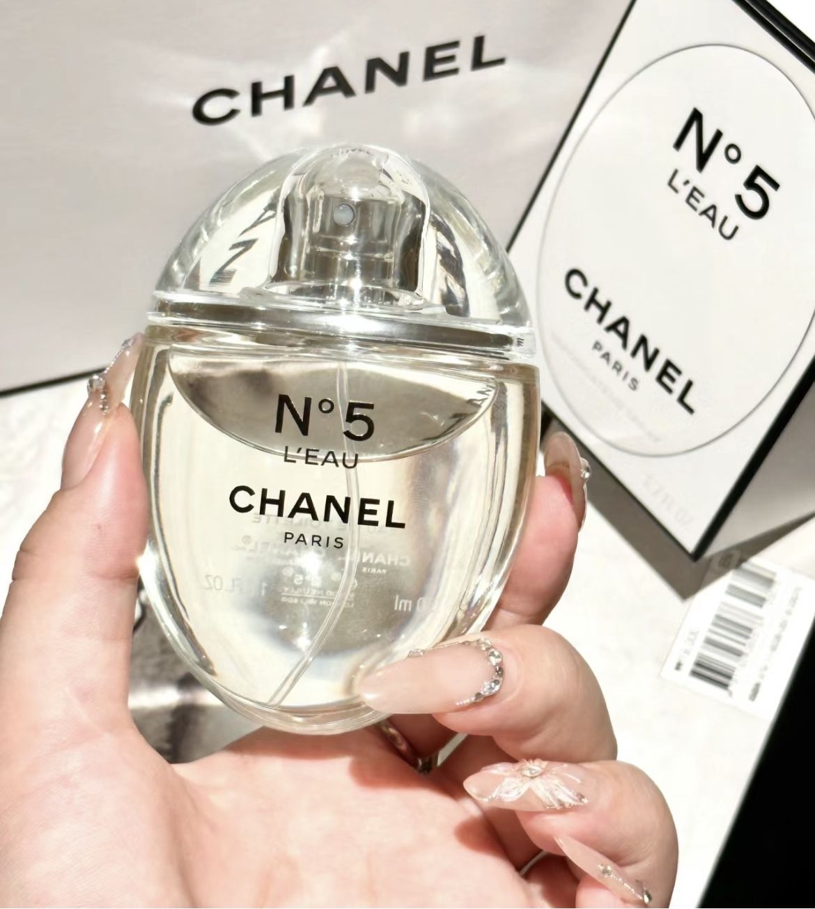 限定ボトルが素敵 CHANEL No5 ロー オードゥ トワレット D 香水