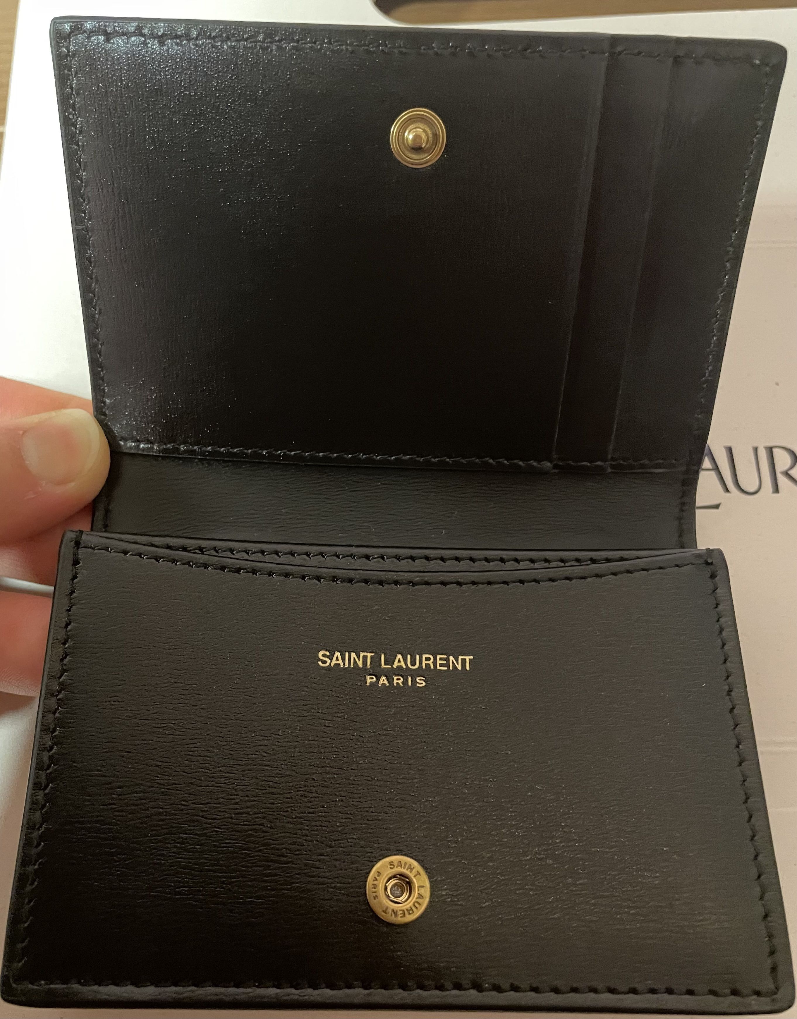 YSL＞タイニー カサンドラ ビジネスカードケース (Saint Laurent