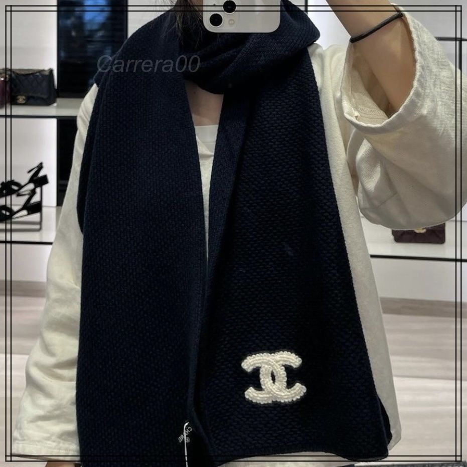 入手困難【CHANEL】ボリューム感が可愛い CCロゴマフラー (CHANEL