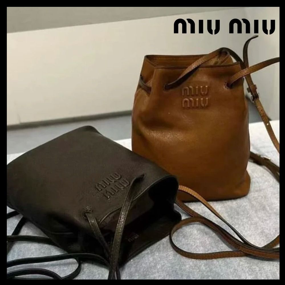 すぐ届く 新作 miumiu ミュウミュウ ナッパレザーミニバッグ (MiuMiu