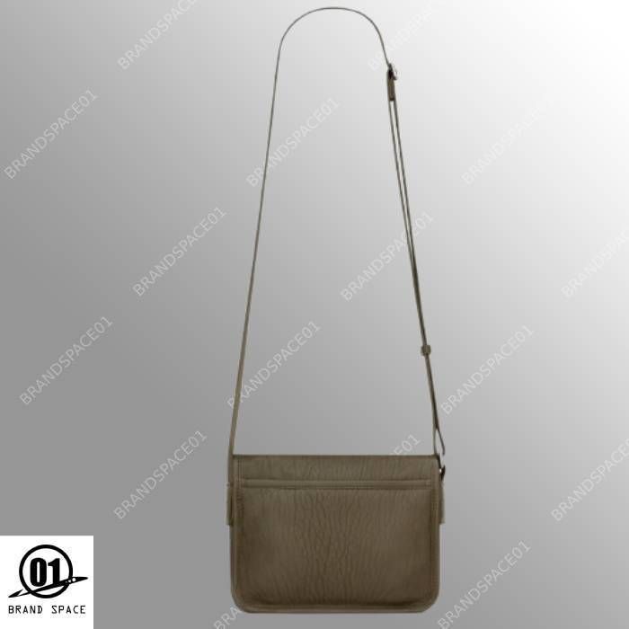 イ・ソクギさん着用 サンローラン ニキ スモールメッセンジャー (Saint