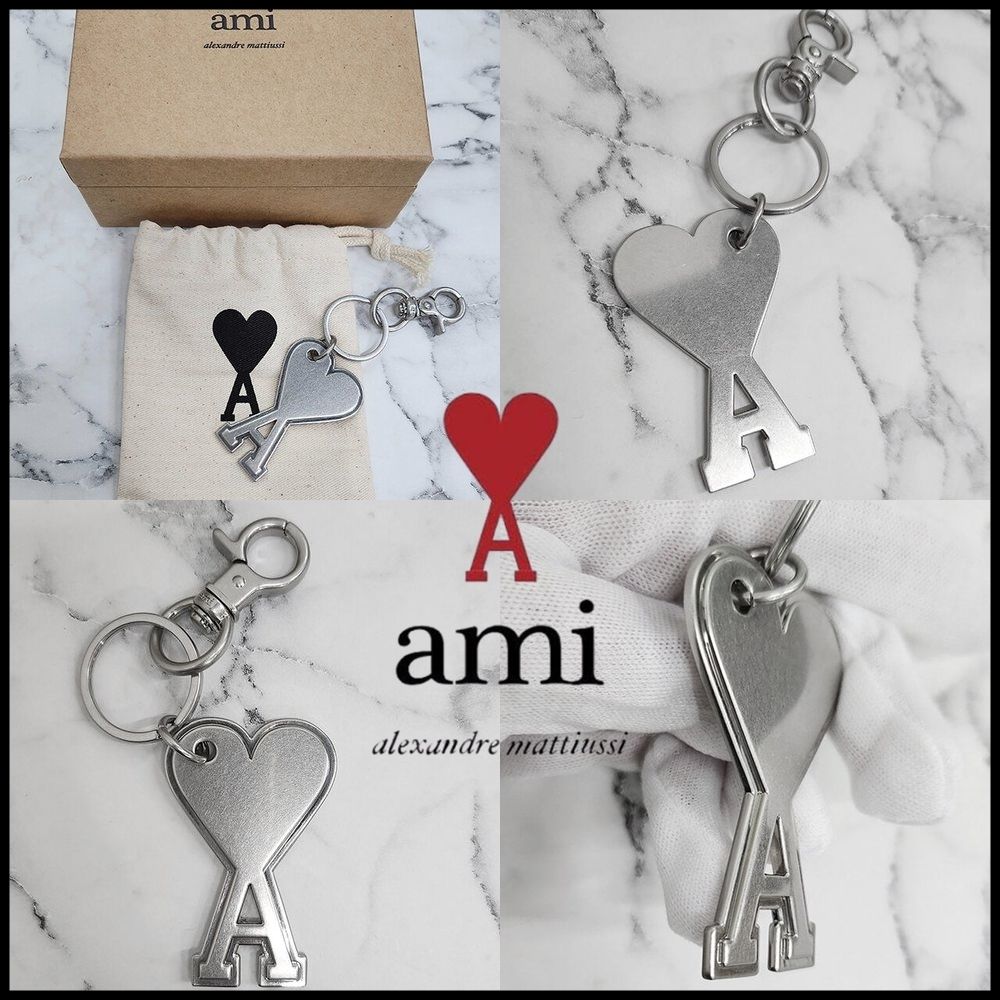 ☆AMI PARIS☆アミパリス ハートロゴ キーリング UKR906 369 905 (AMI