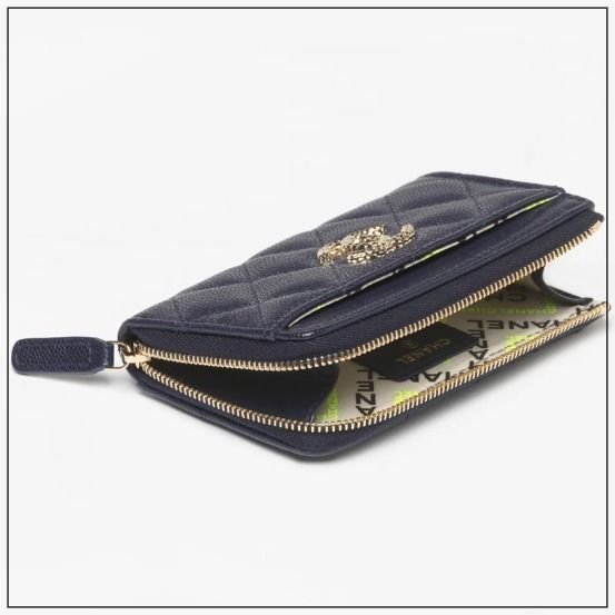 CHANEL 24K《希少！ネイビーカラー♪》ジップカードケース (CHANEL