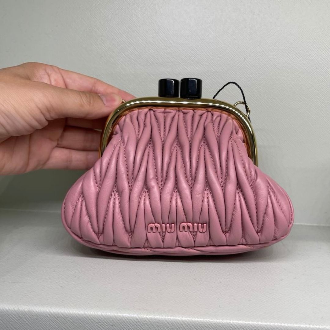 ☆ ミュウミュウ ☆ チェーン ミニバッグ 5BP016 (MiuMiu/ショルダー