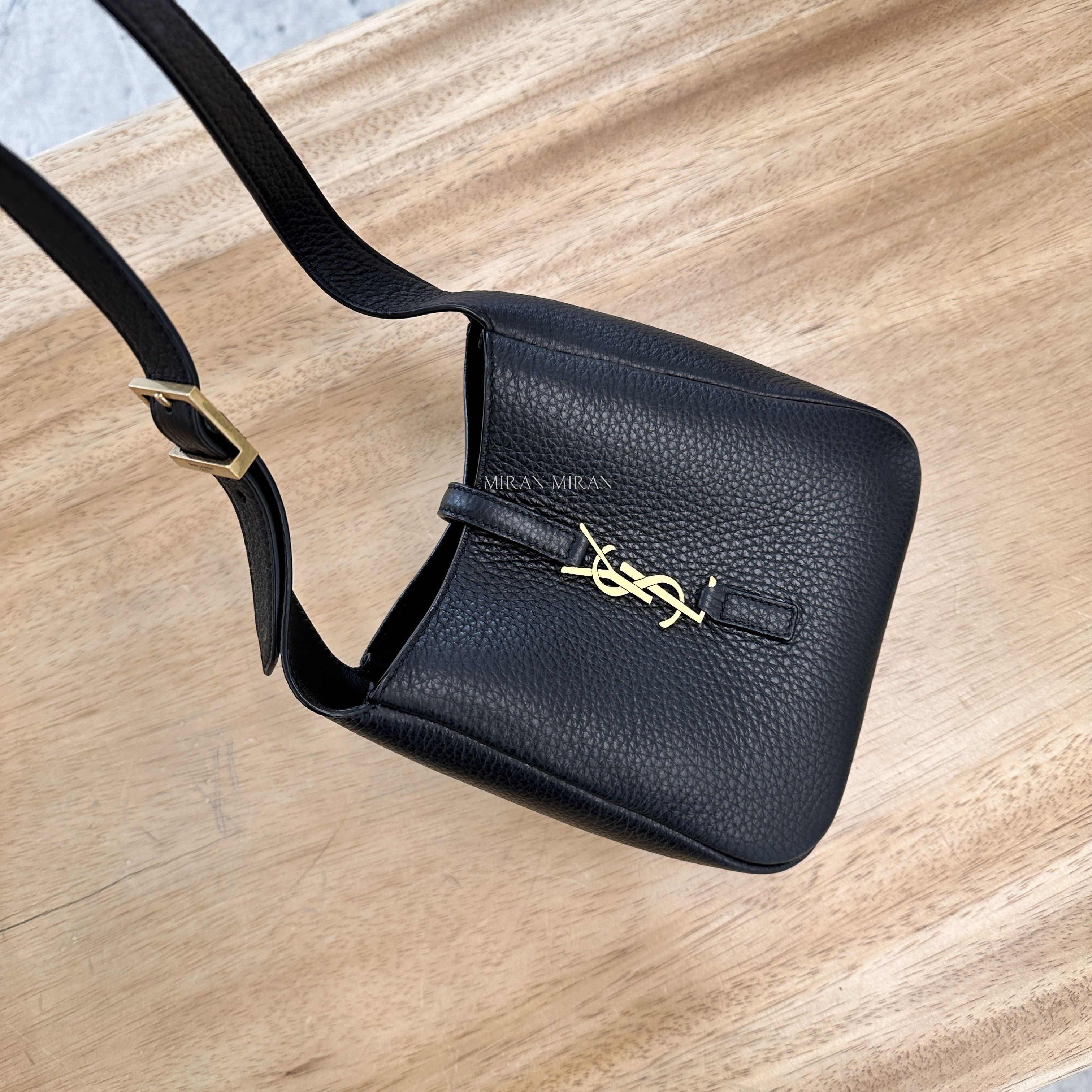 SAINT LAURENT】LE 5 A 7 ソフト ベビー LE 5 A 7 BABY BAG (Saint