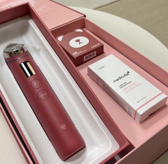 AGE-R Booster Pro Pink Limited Edition (medicube/美容家電・グッズ