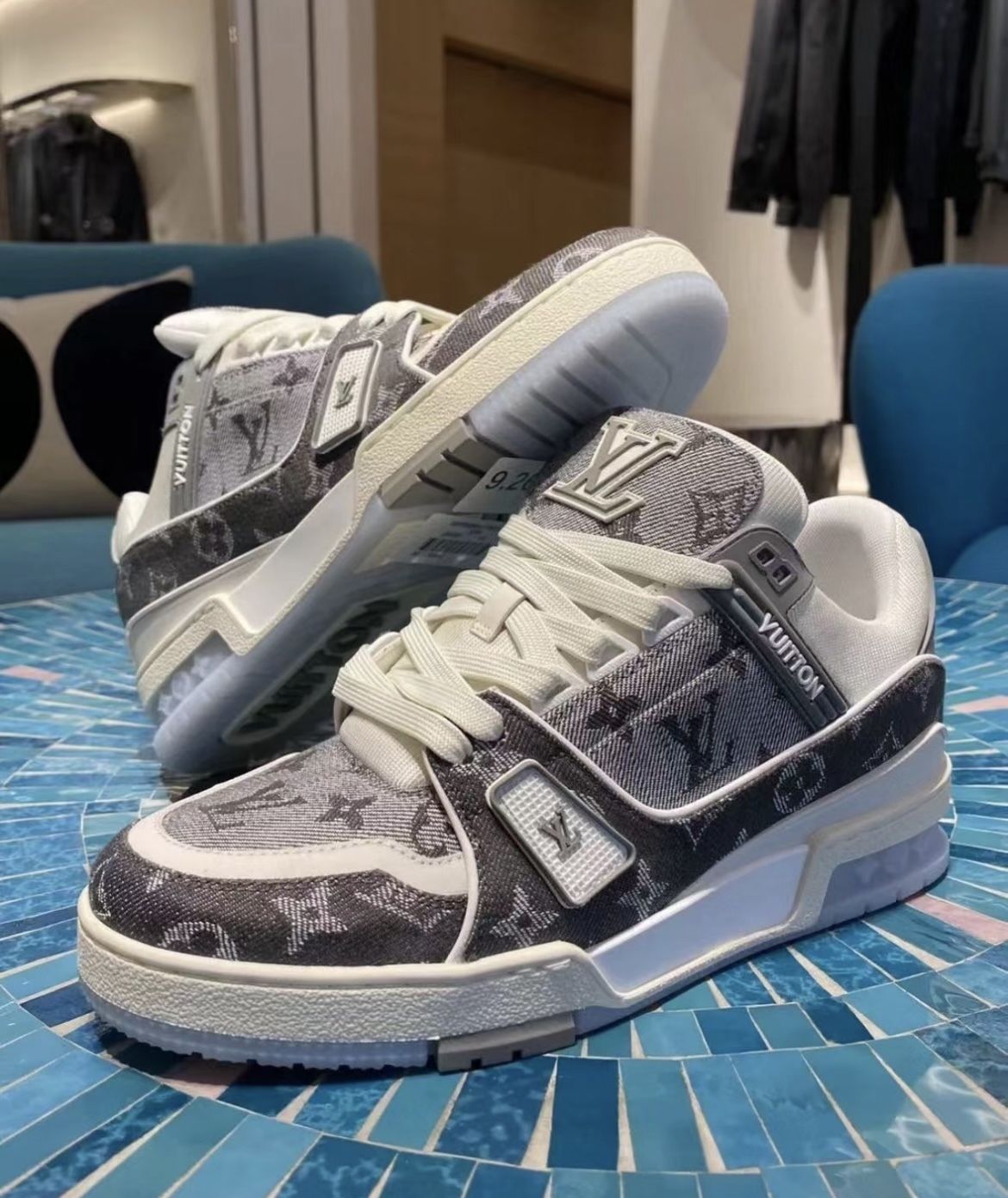 オシャレ♪】ルイヴィトン☆スニーカー (Louis Vuitton/スニーカー