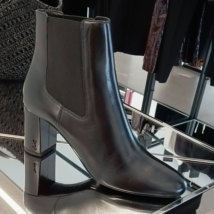 即発!特価!サンローラン サイドゴアブーツ チェルシー YSLロゴ (Saint