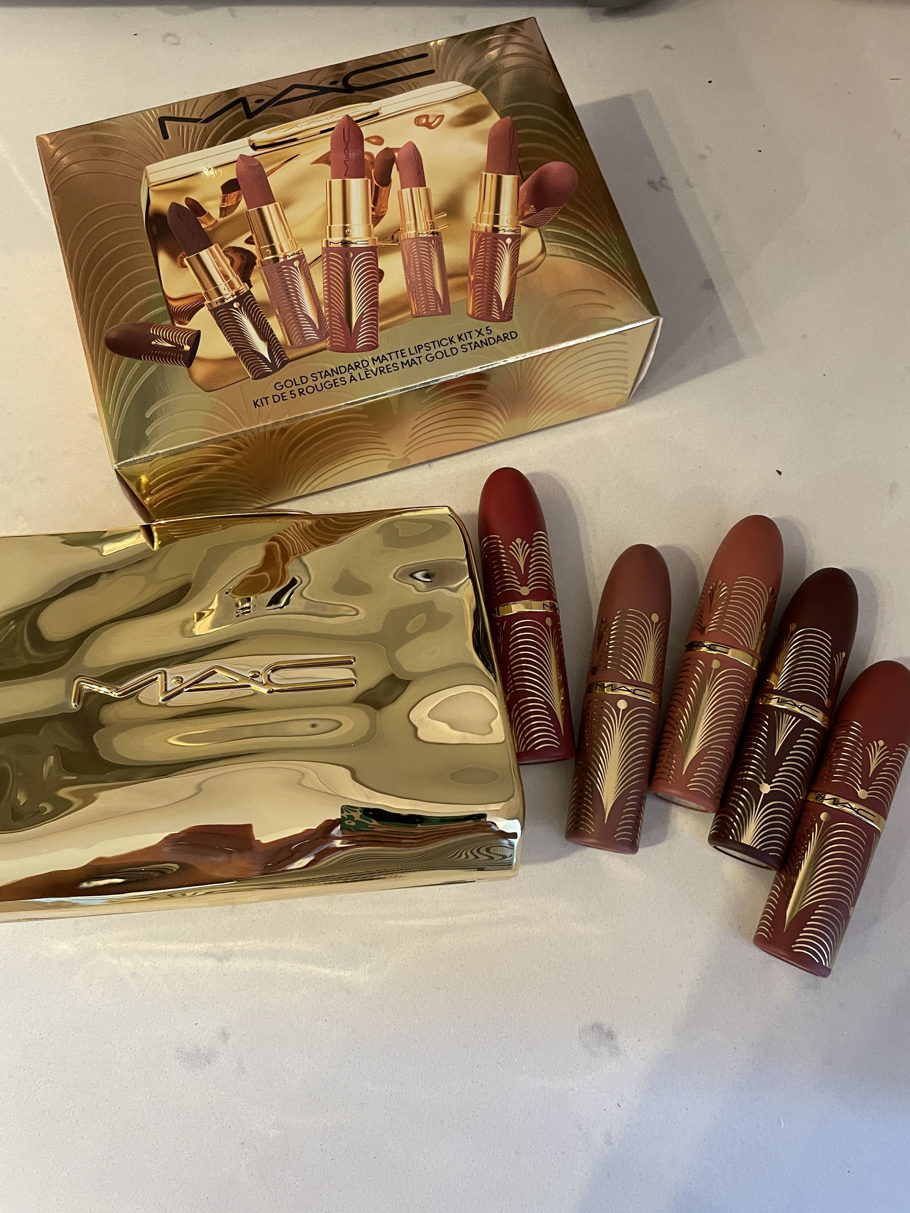 MAC】2024年ホリデー☆マットリップスティックキット☆5本 (MAC/リップ