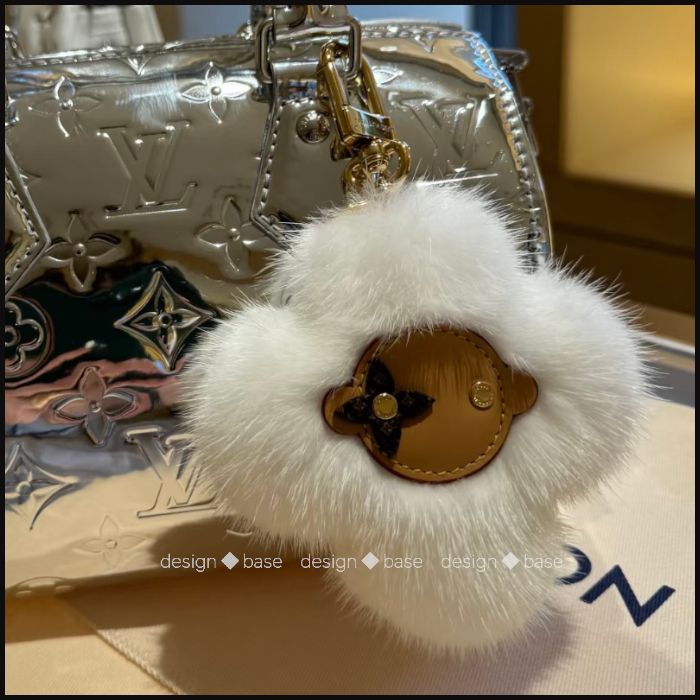 ◇個性を放つ【 LV 】キーホルダー・ヴィヴィエンヌファースキー