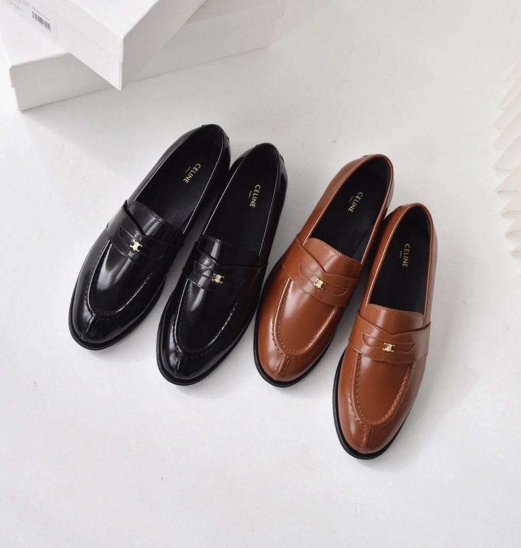 どんなシーンにもマッチ CELINE マラケ トリオンフ ローファー (CELINE