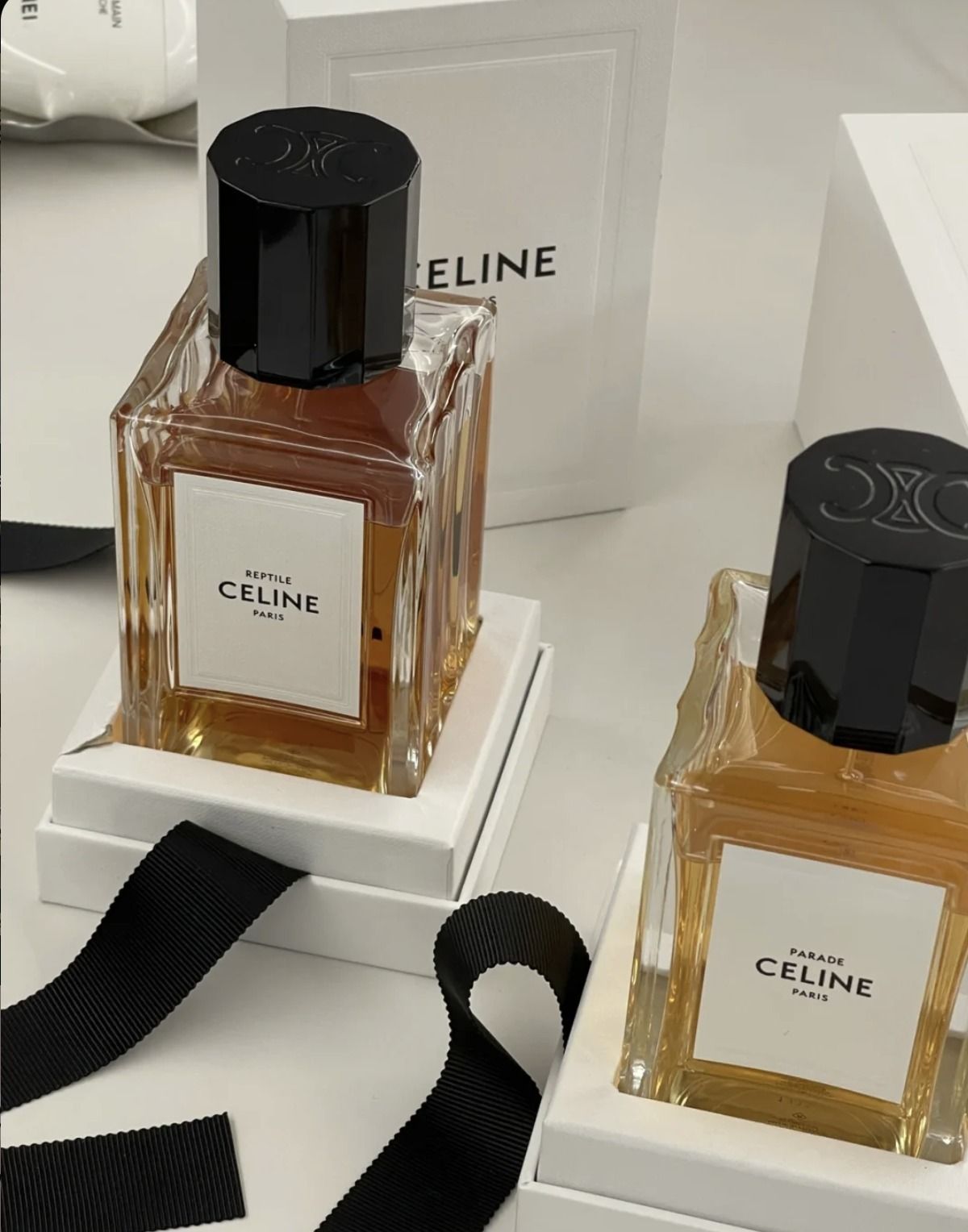 輝きを纏うジュエリー すぐ届く セリーヌ PARADE パラード 香水