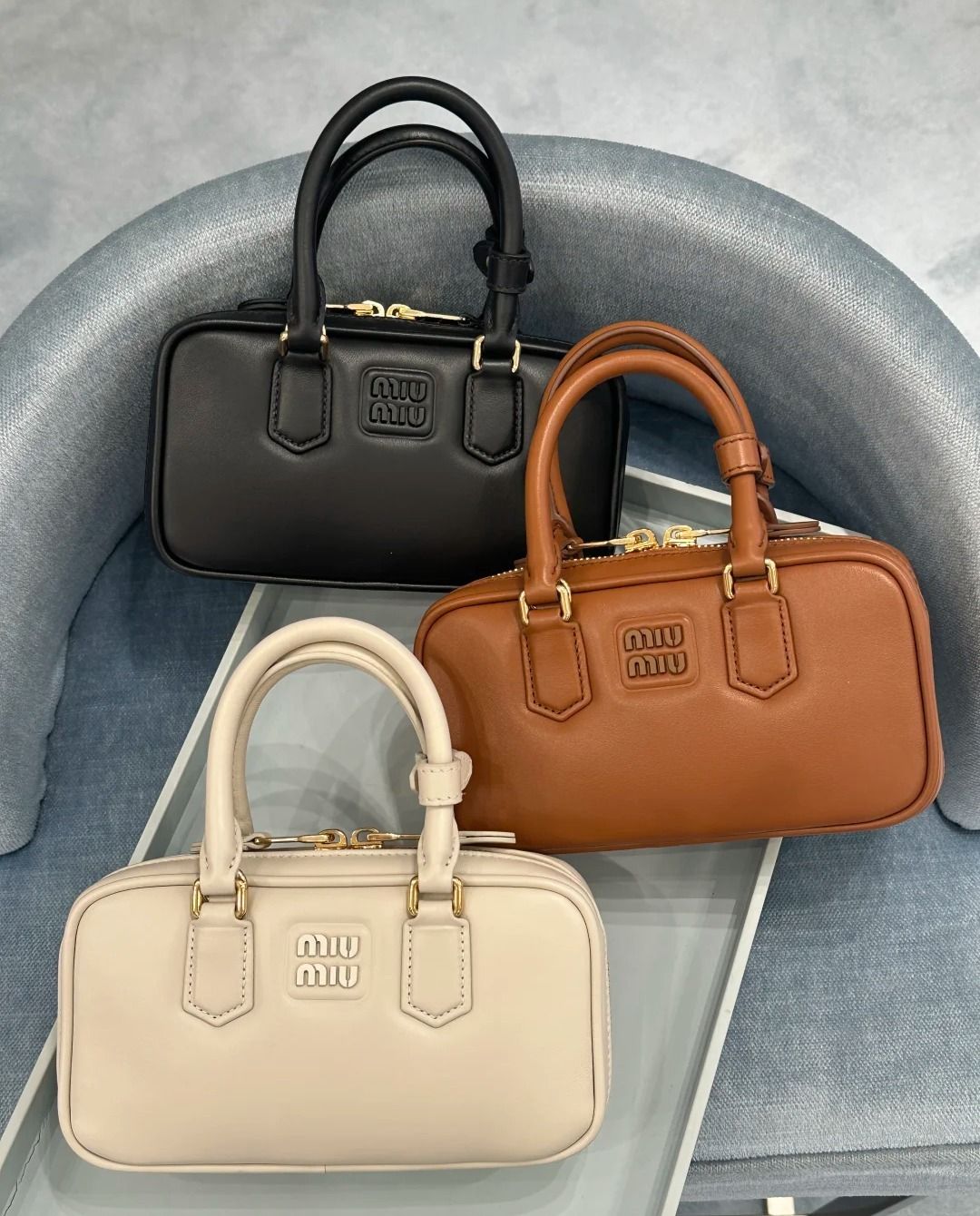 miumiu ミュウミュウ コンパクト♪アルカディ レザー ミニバッグ