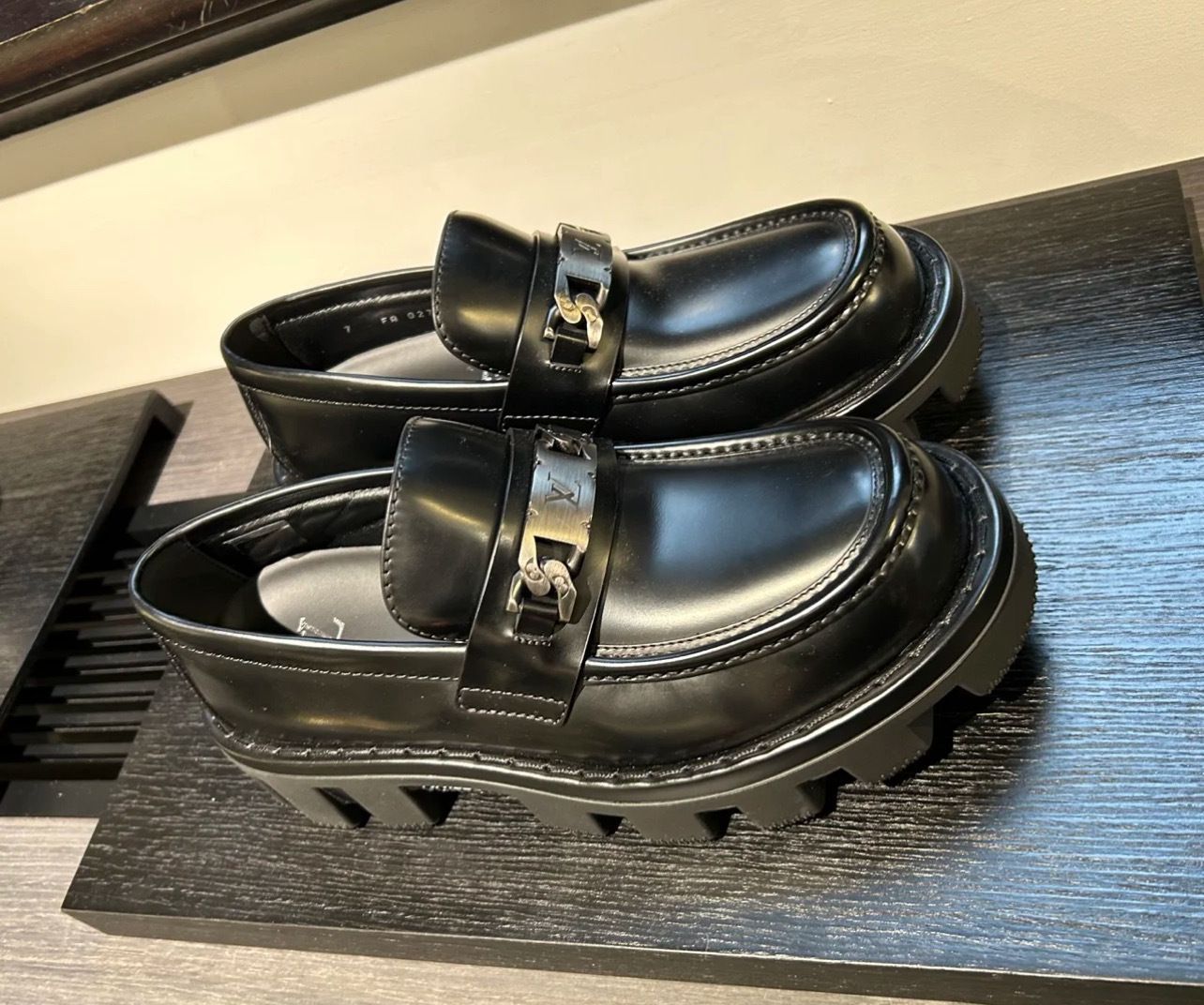 脚長効果◇履き心地抜群♪】ルイヴィトン 厚底 ローファー (Louis