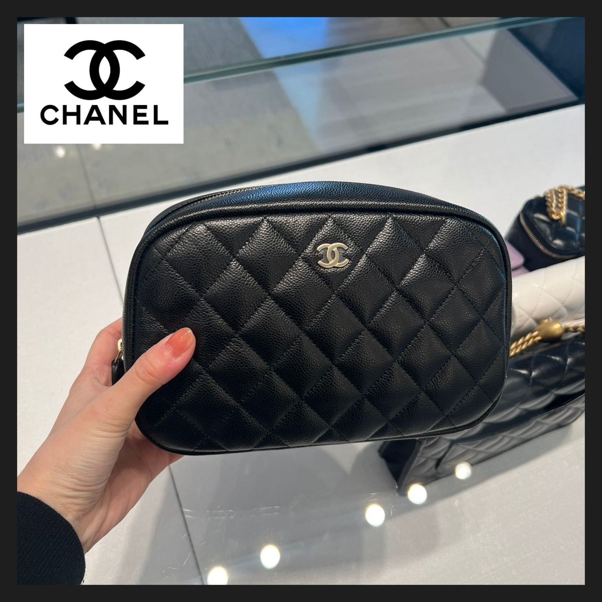 CHANEL】シンプル＆定番☆旅行先にも◎シャネル メイクポーチ (CHANEL