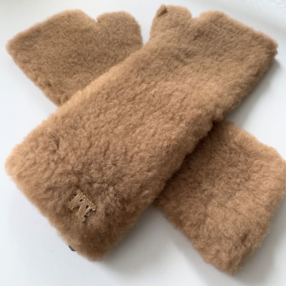 国内発送◇MaxMara テディベア フィンガーレスグローブ◇関税込 (Max