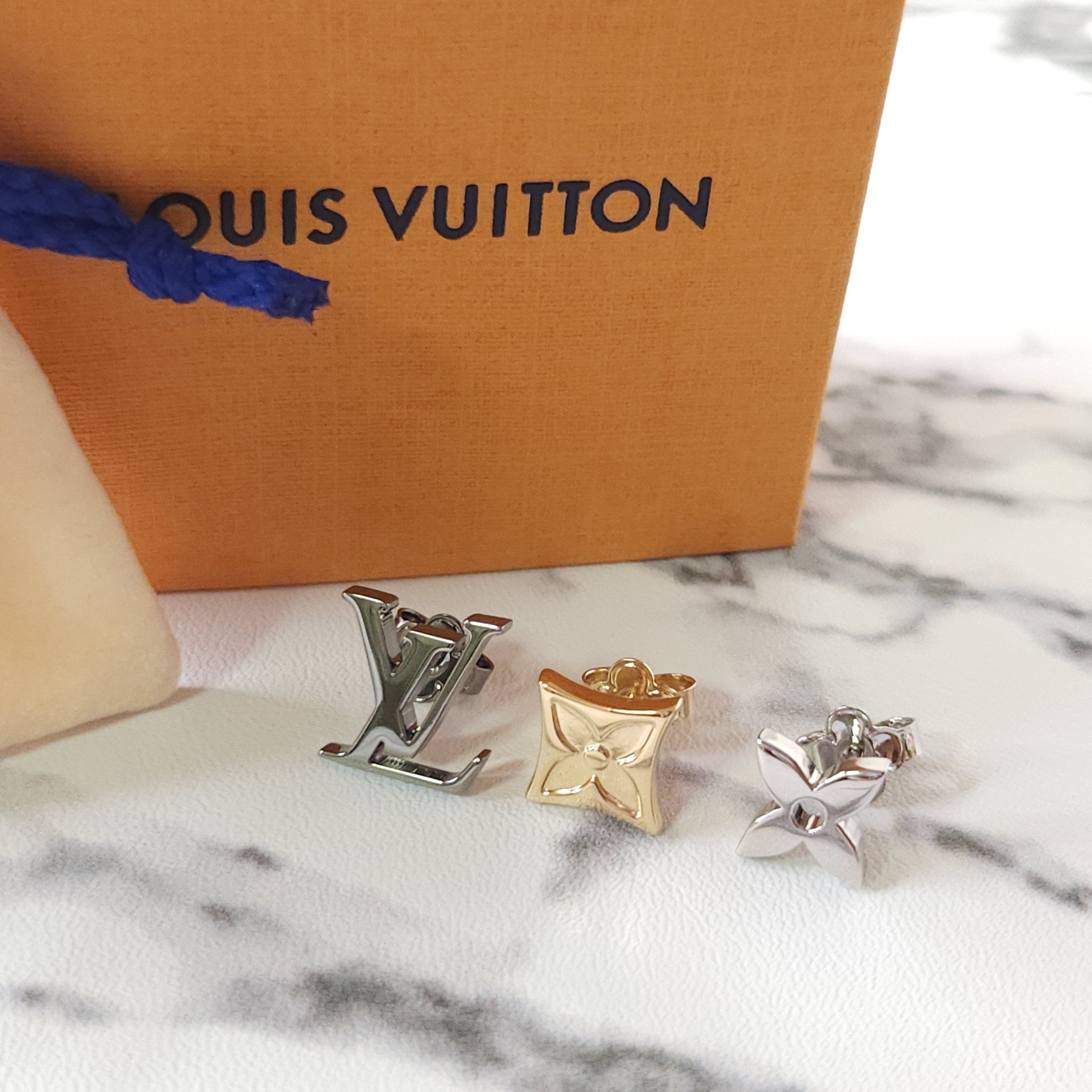 すぐ届く☆ルイヴィトン】ピアス・LV インスティンクト (Louis Vuitton