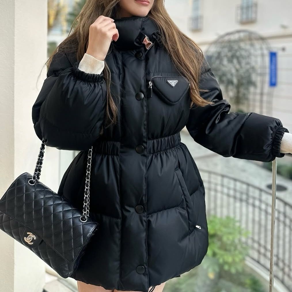 入手困難！】PRADA プラダ ダウンジャケット ナイロン (PRADA/ダウン