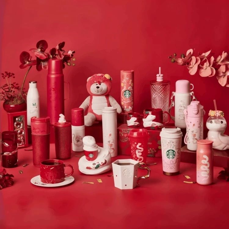 スターバックス マグカップ 2025海外新年限定 ヘビ&花シリーズ