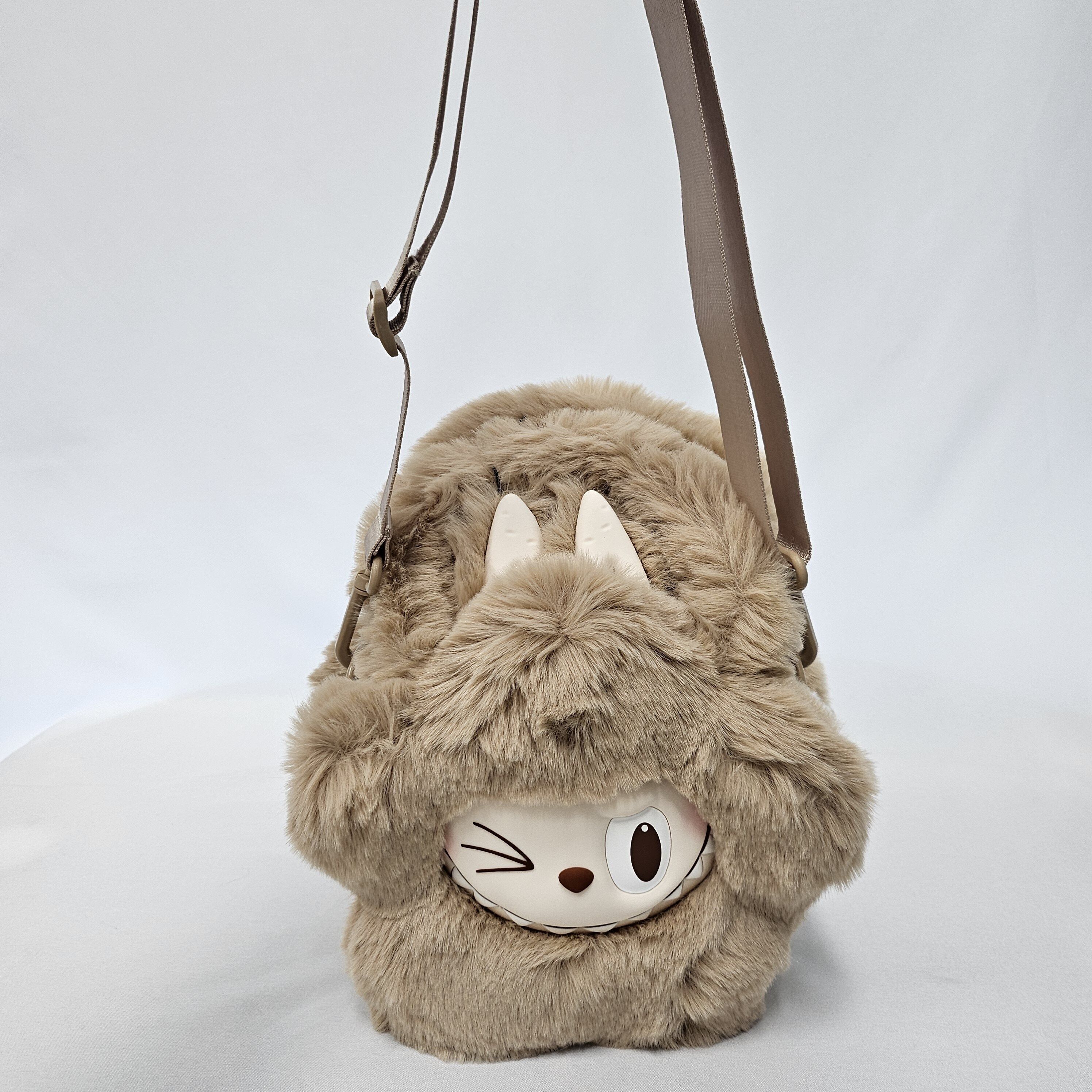 POP MART】人気キャラクター☆ラブブプラッシュフラワーバッグ (POP