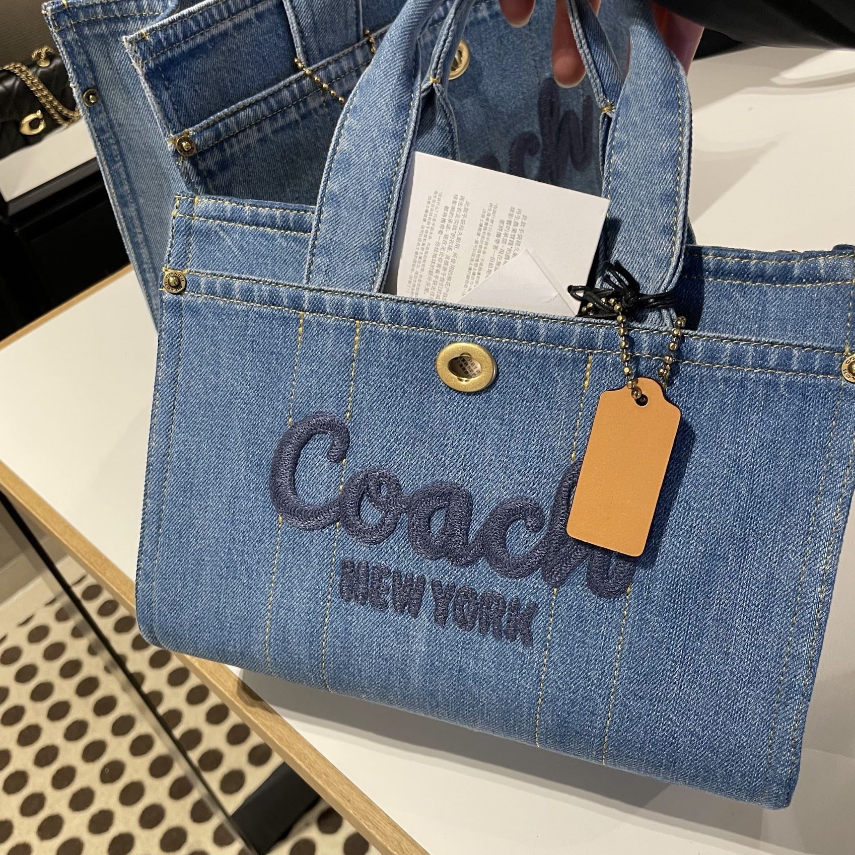 新作 COACH◇2Way カーゴ トート 26 ・デニム CR659 (Coach/トート