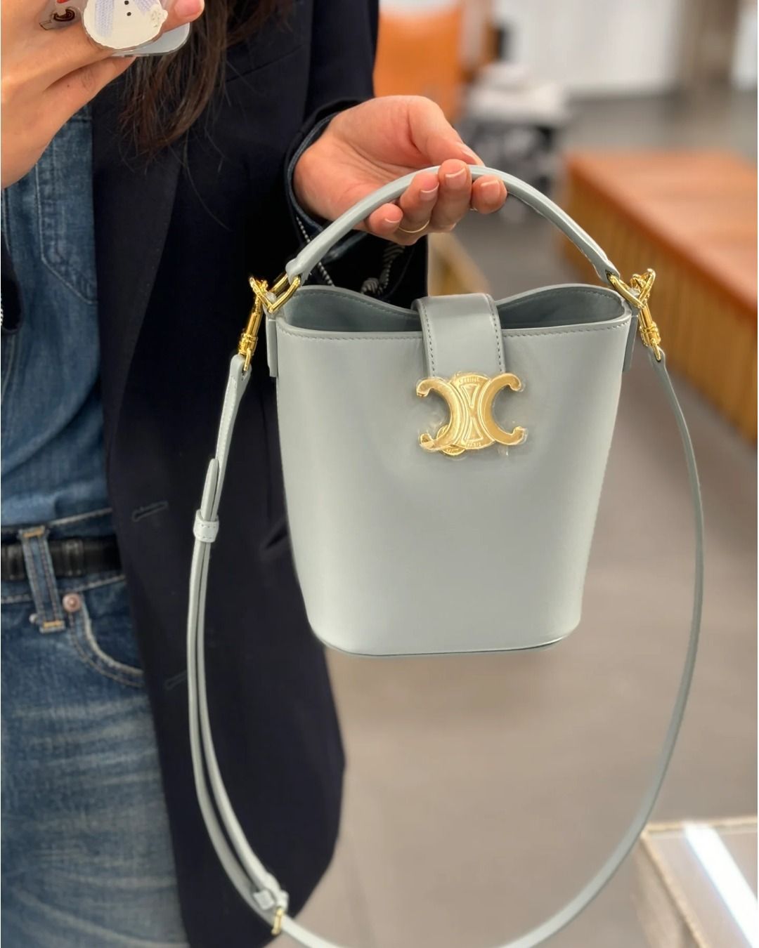 CELINE セリーヌ 今季限定カラー♪ミニ バケット ルイーズ (CELINE