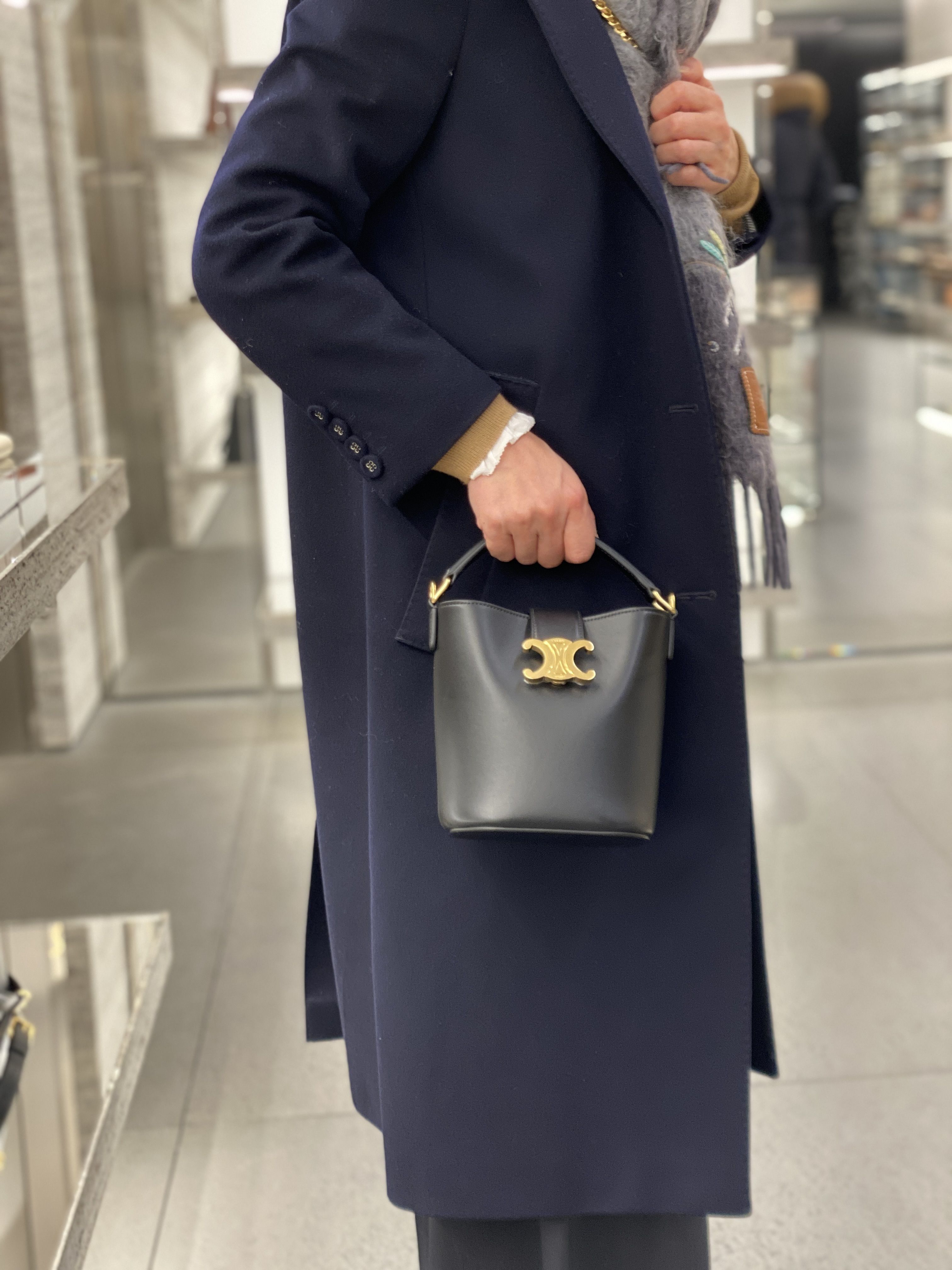 CELINE☆ミニバケット ルイーズ ブラック パリ発 (CELINE/ハンドバッグ