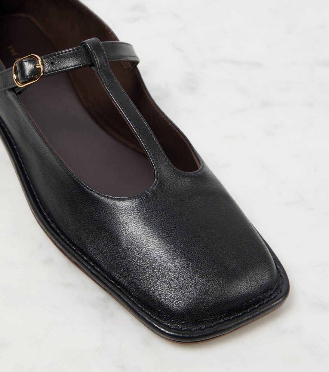 送料込/関税込□The Row□スクエアTストラップレザーフラット (The