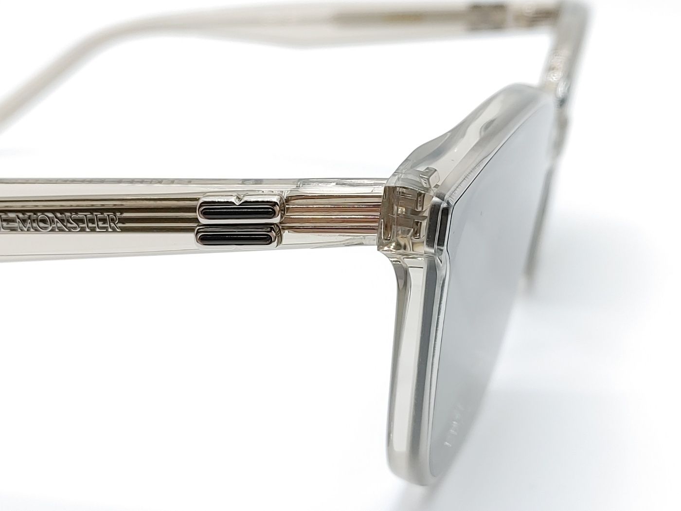 GENTLE MONSTER PINO BRC11：スタイルと快適さを同時に！」 (Gentle