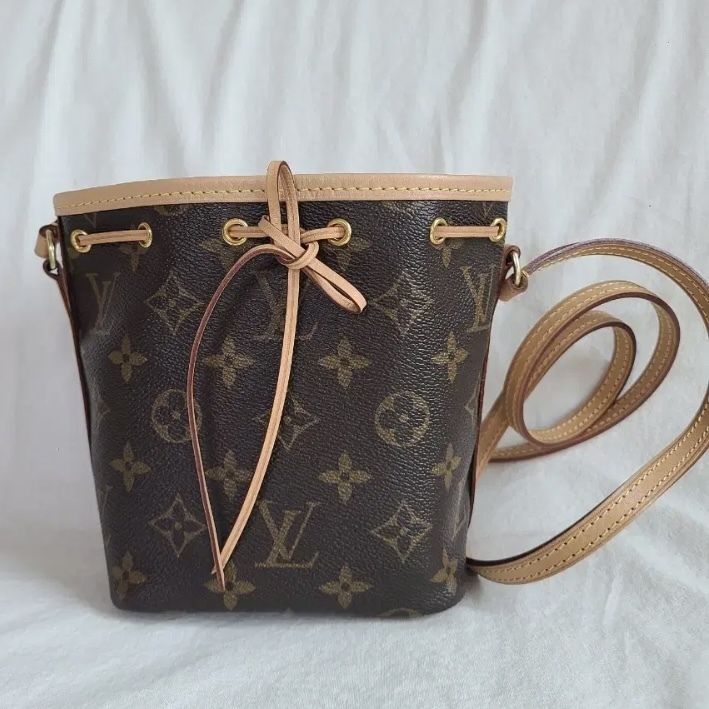 中古品☆ルイヴィトン☆モノグラム ナノ・ノエショルダーバッグ (Louis