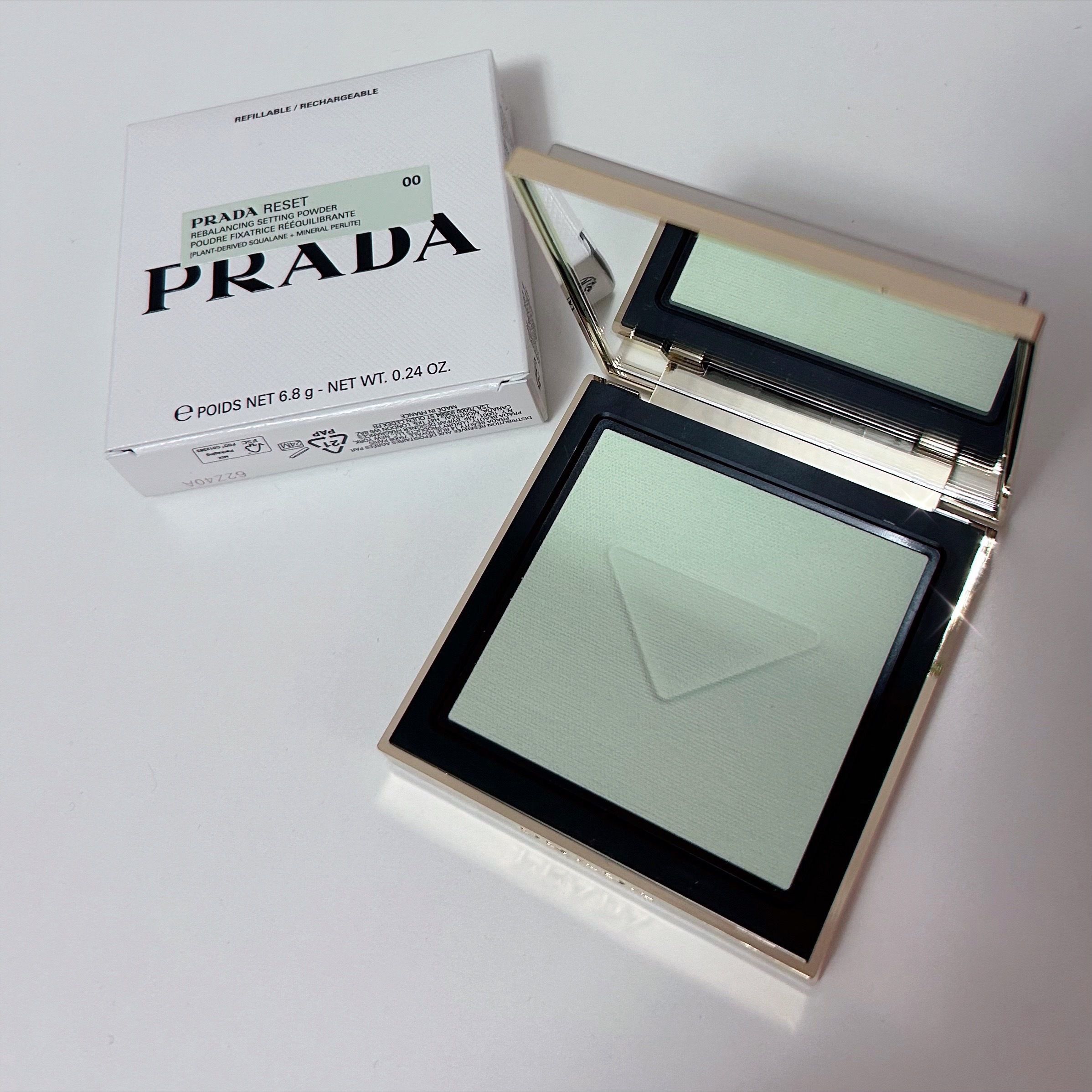 プラダ】リセット リバランシング セッティング パウダー (PRADA