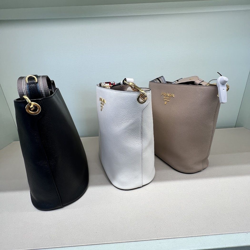 ♪直営アウトレット♪PRADA レザーショルダー 1BE057 2E8K 各色 (PRADA