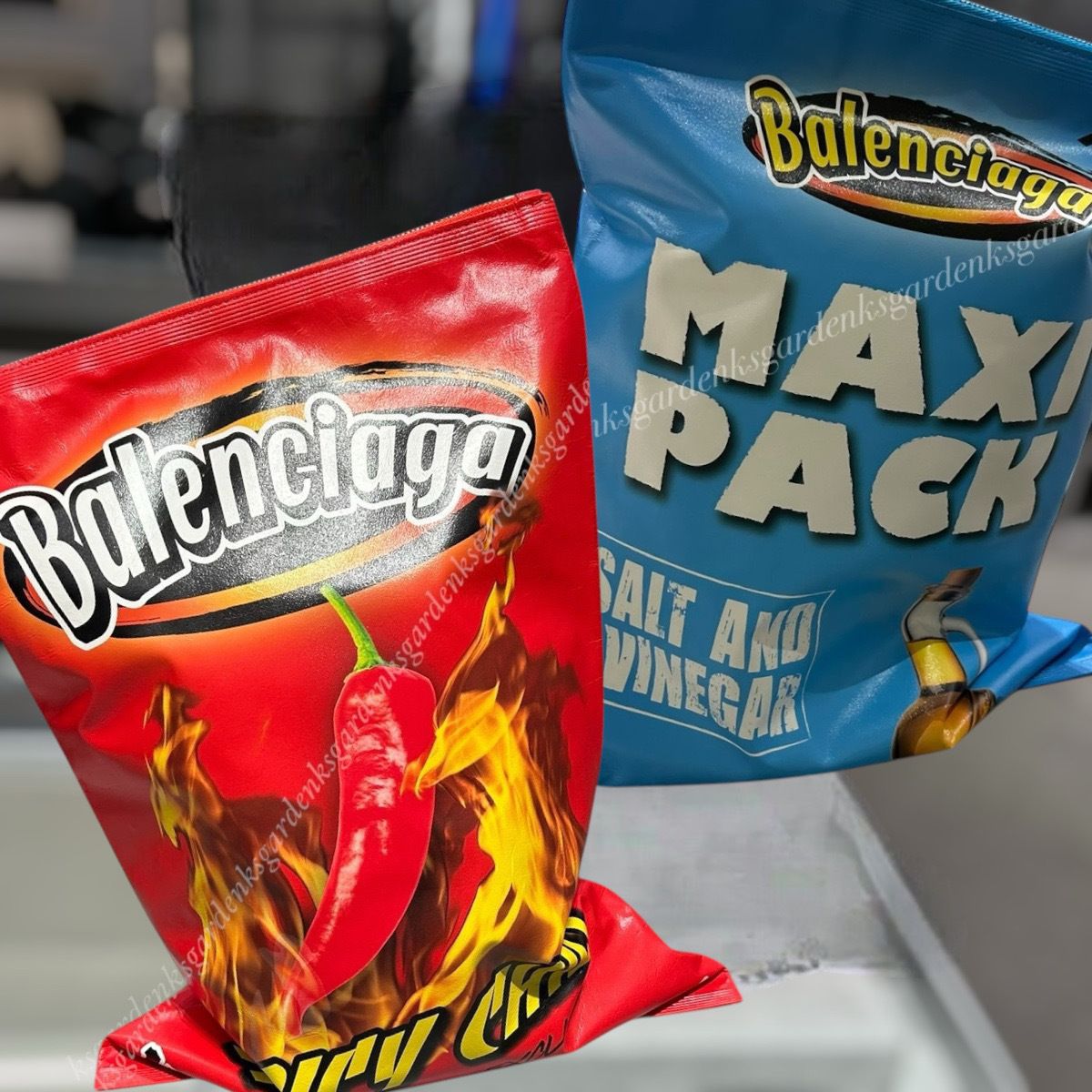 すぐ届く！BALENCIAGA CHIPS バッグ (BALENCIAGA/バッグ・カバンその他