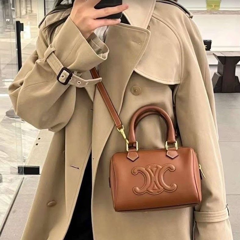 CELINE】セリーヌ トリオンフ スモール ボストンバッグ (CELINE