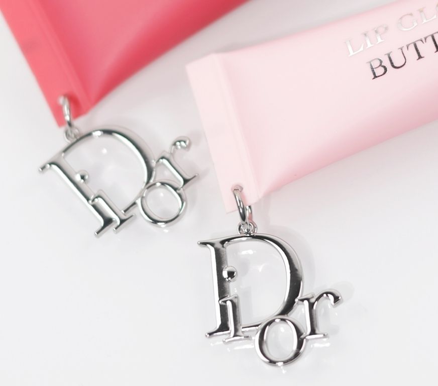 Dior] ルボームホルダー付き + Diorチャーム付きリップ セット (Dior
