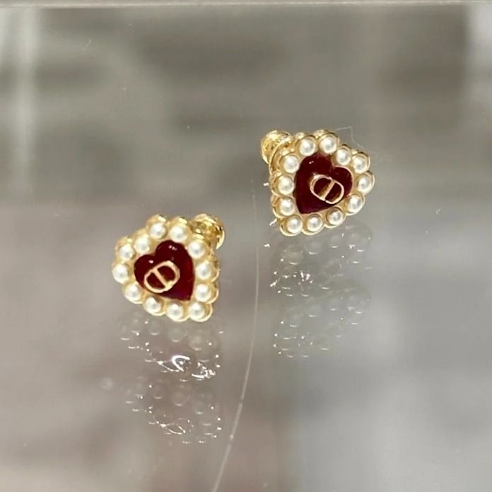 魅力的☆【DIOR】 Petit CD Baroque スタッドピアス (Dior/ピアス