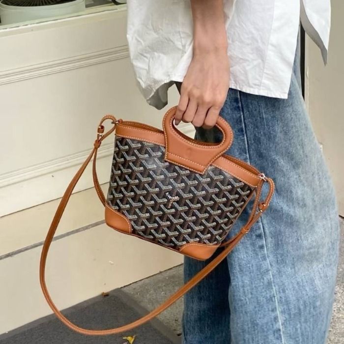 ≪洗練された個性≫ 【GOYARD】ベルーガミニバッグ (GOYARD/ショルダー