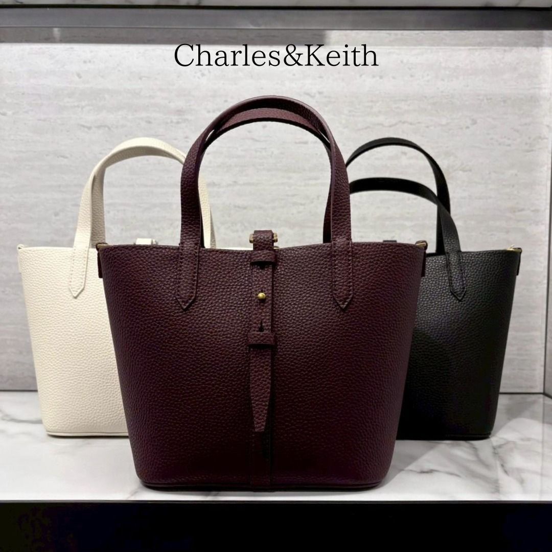 台湾 CHARLES&KEITH Beryl バックル バケットバッグ (Charles&Keith